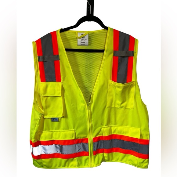 Pyramex Hi Viz Imperfection
Safety Vest Sz Large - Picture 1 of 8